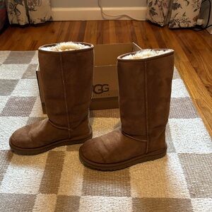 UGG Women’s Tan Suede Boots